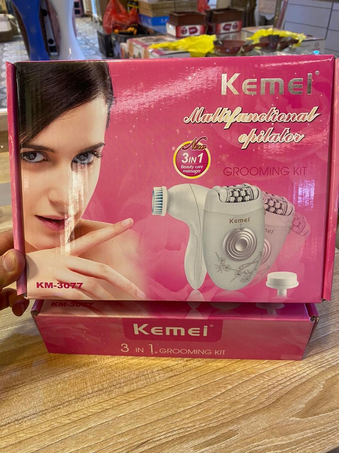 Kemei Km-3077 ماكينة حلاقة كهربائية للوجه والجسم قابلة للشحن للنساء